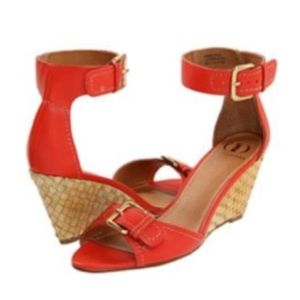 K e l s i   D a g g e r   w e d g e s  8.5